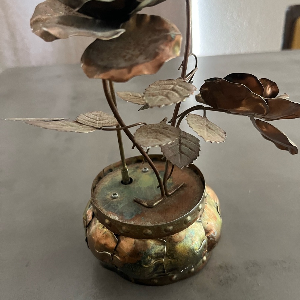 Vintage, Metal Art, Rose Bud and Butterfly Music Box